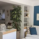 Koja * קולובז'ג